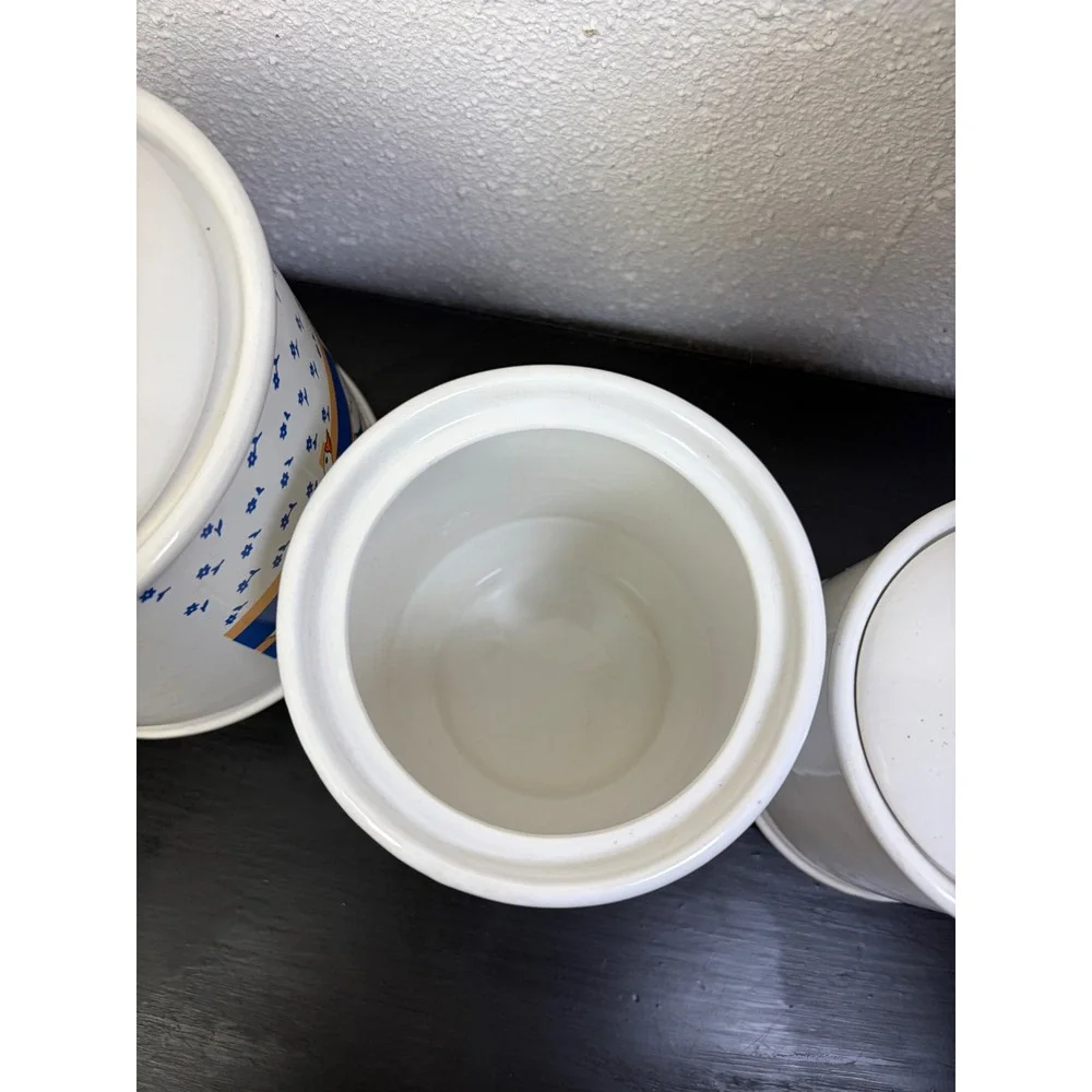 N/A vintage ceramic